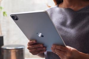 iPad Pro with MagSafe-Enabled Glass Logo in the Works; iPad Air 5 in Pipeline Too