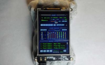 This Developer Built DIY Winamp MP3 Player; Check out How It Works!