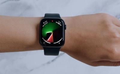 How to Automatically Change Apple Watch Face Based on Time or Location