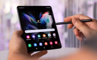 samsung galaxy z fold 4 use super utg display