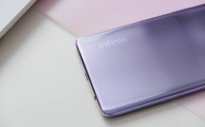 infinix introduces Light-Painting Leather Technology