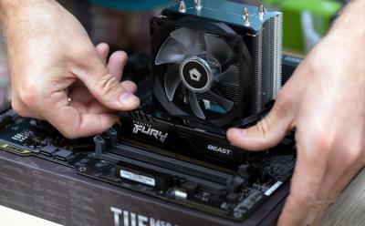 How-to-Install-RAM-on-Motherboard-in-Your-PC
