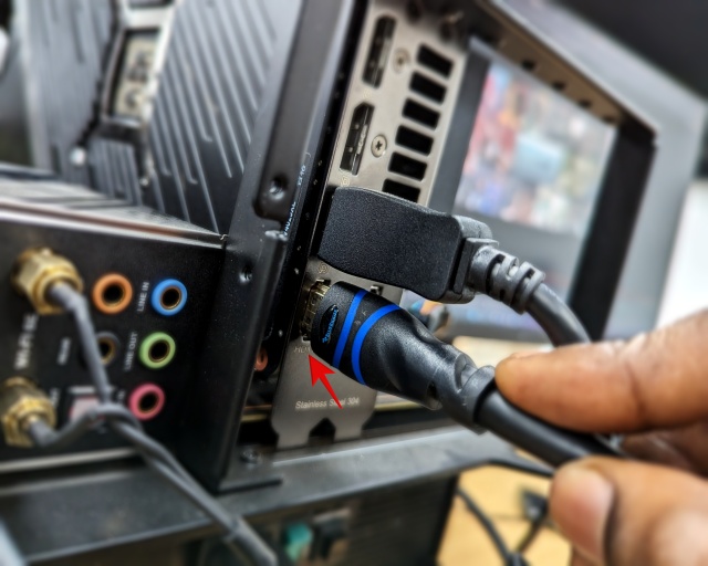 plugging in second monitor to desktop pc