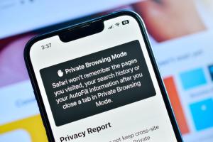 How to Go Incognito in Safari on iPhone, iPad & Mac