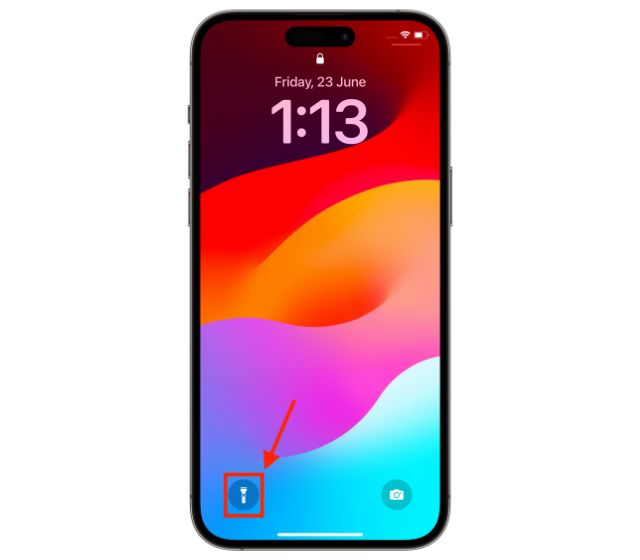 flashlight icon on iPhone 14 pro