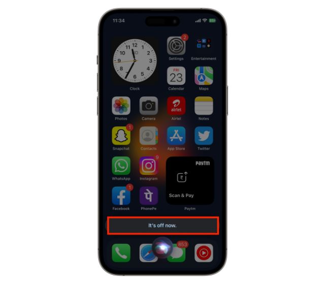 Asking Siri to turn off flashlight on iPhone