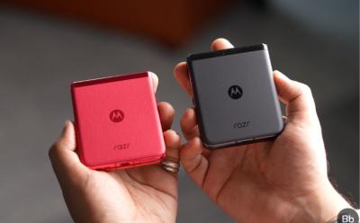 Moto Razr 40 Ultra and Razr 40 showcased together side-by-side