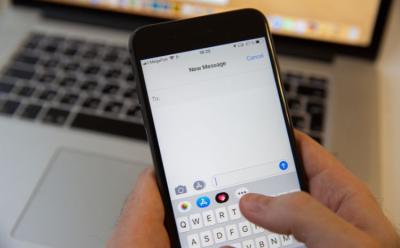 Using iMessage on iPhone