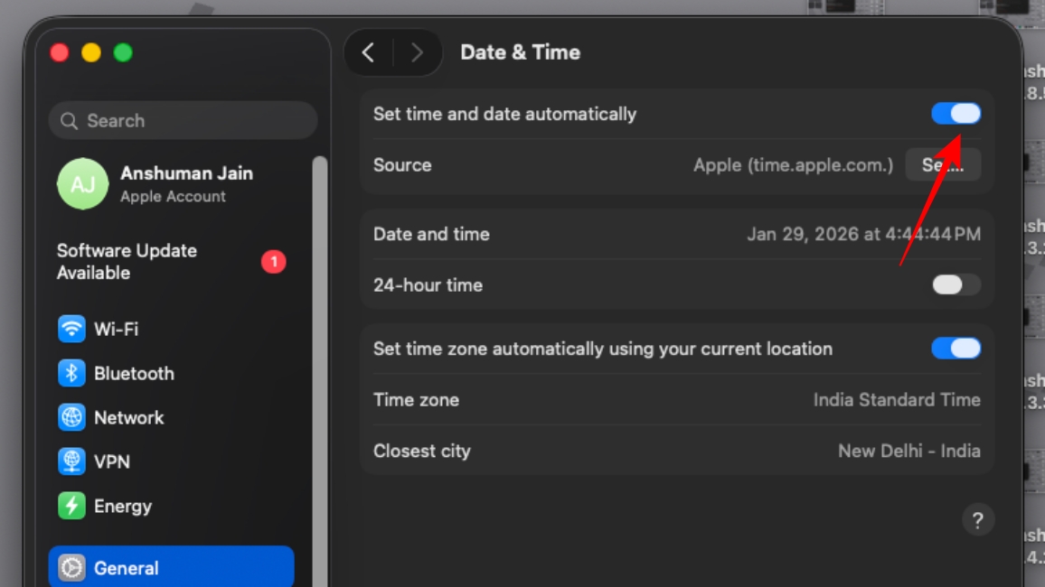 Toggling on automatic date and time settings on Mac screenshot