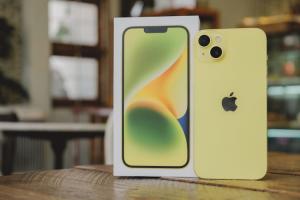 Best iPhone Deals in Amazon And Flipkart Sale Right Now (2023)