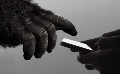 motorola corning gorilla glass partnership