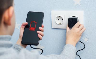 Android Phone Won't Charge? Here are Some Easy Fixes