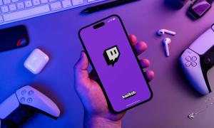 Can You Play Music on Twitch? Answered