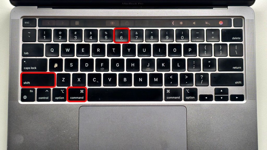 Highlighted Keyboard shortcut to take Screenshot of MacBook Pro Touchbar