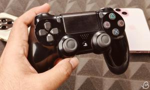 How to Connect PS4 Controller to Android and iPhone