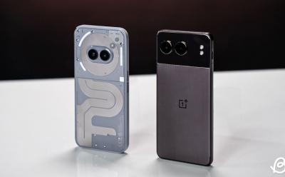 Nothing Phone (2a) Plus vs OnePlus Nord 4 Design 6