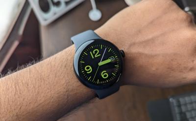 Wear OS Pixel Watch Tilt-to-Wake