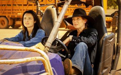 Susie and Emily in Territory