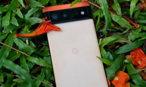 Google Surprises Pixel 6, 7, and Fold Users with Extended Support to 5 Years