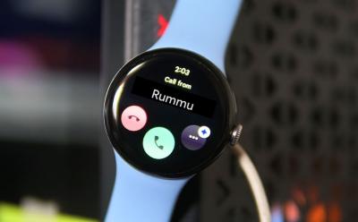 Pixel Watch 2 Gemini icon on call screen