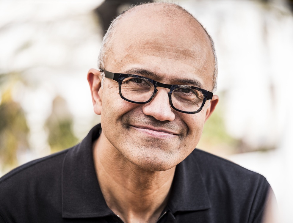 Bill Gates vs Satya Nadella The Architects of Microsoft's Dominance