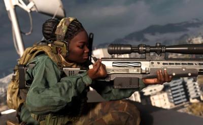 Operator using HDR in Warzone