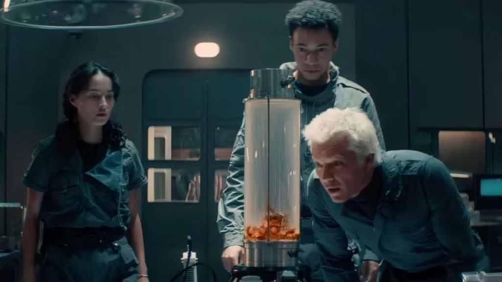 Curly in Alien: Earth