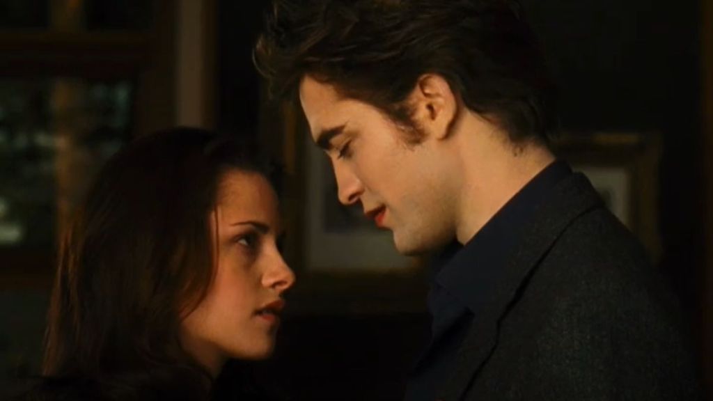 Bella and Edward in The Twilight Saga: New Moon