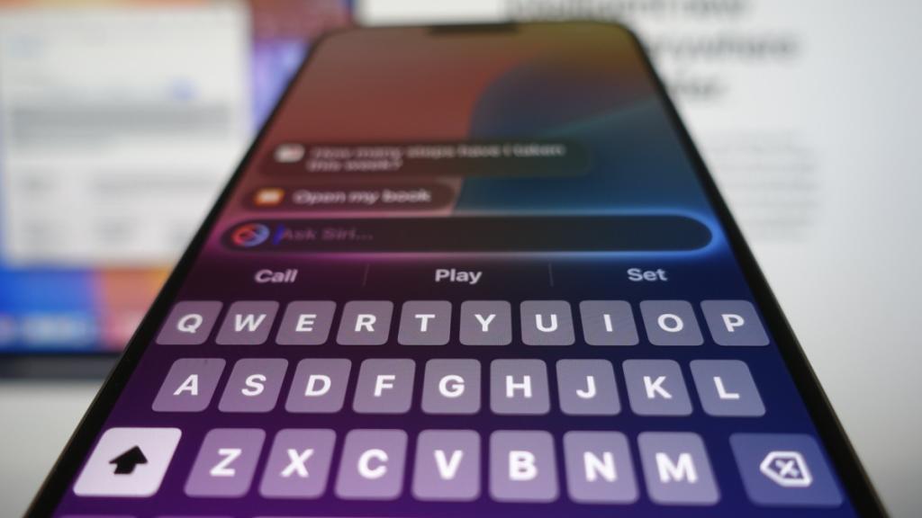 Exploring the power of Siri with Apple Intelligence on the latest Apple device