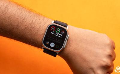 Apple-Watch-Ultra-In-Hand-Design