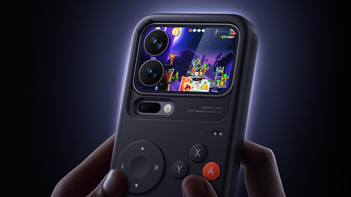 This Android Phone's Second Screen Turns Into a Game Boy with a Special ...