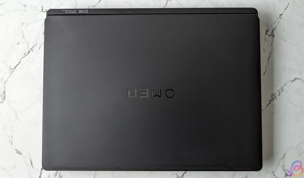 hp omen max 16  top lid