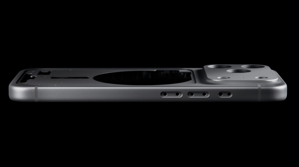 iPhone 17 Pro Aluminium chasis Showcase