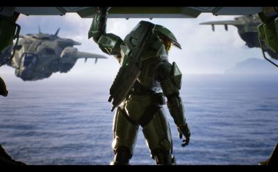 Master Chief preparing to jump in Halo: Campaign Evolved