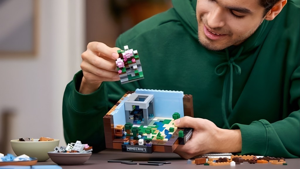 LEGO Minecraft Set