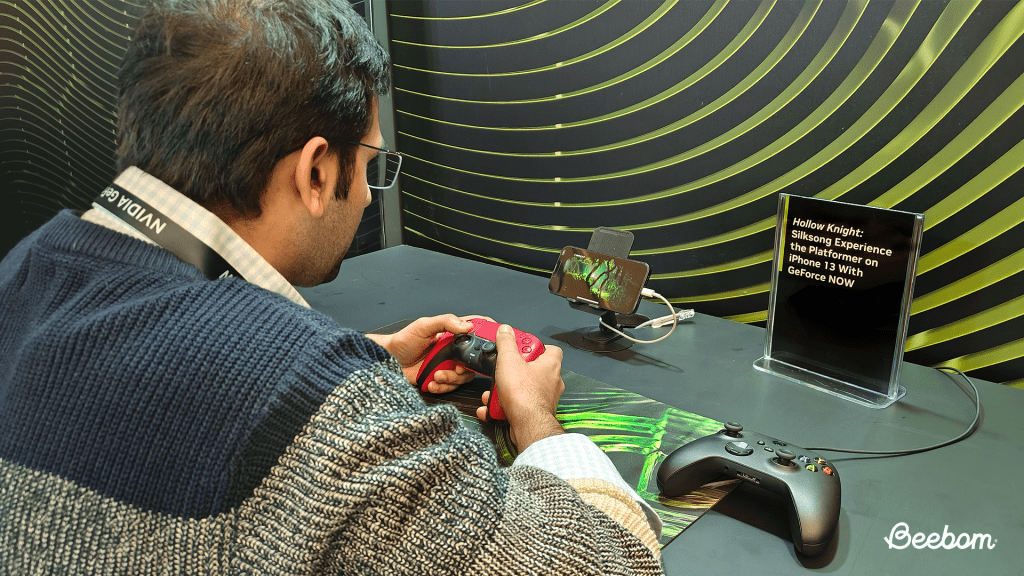 NVIDIA GeForce NOW running on an iPhone HK Silksong