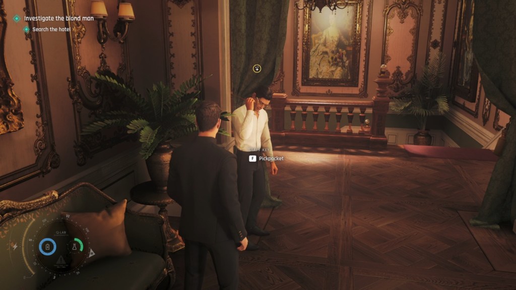 Pickpocket Staff Key in 007 First Light 'All The Time in The World' mission