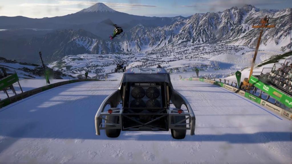 Jumping off a cliff in Forza Horizon 6