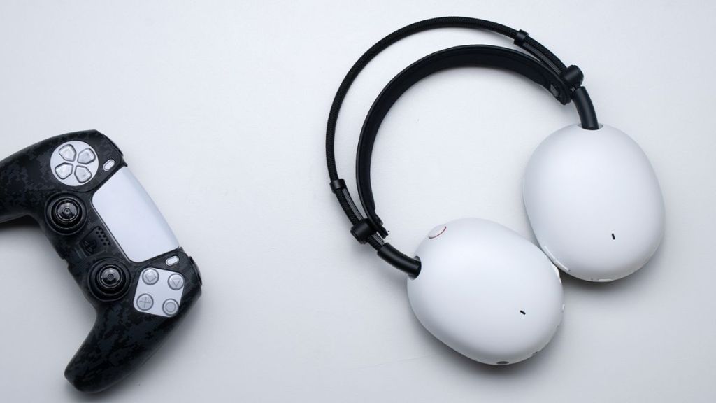 Sony Inzone H9 II Flatlay