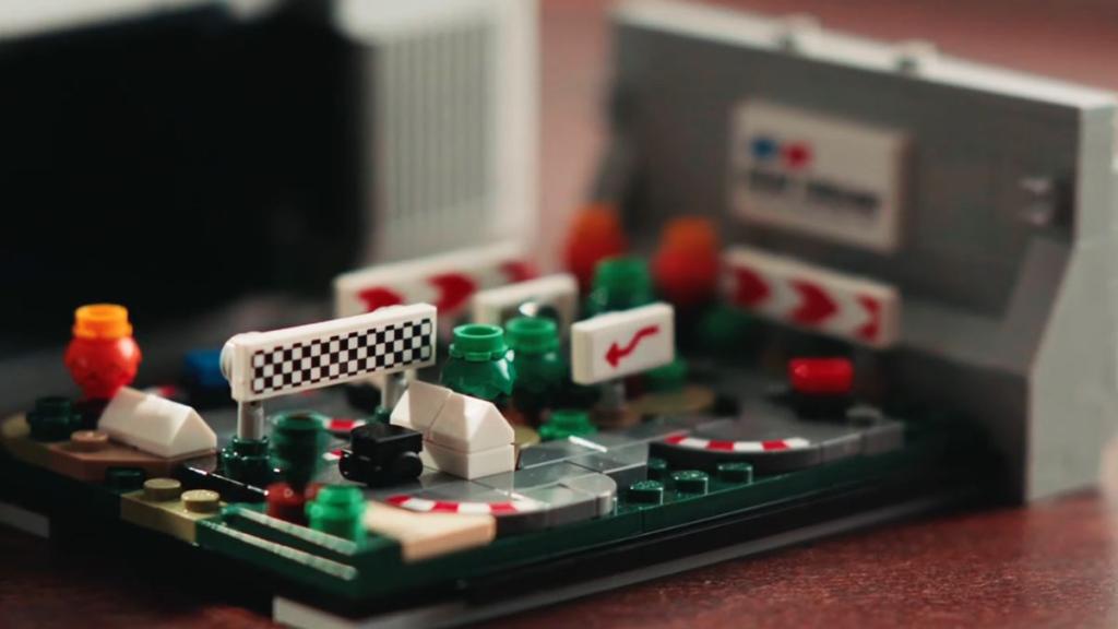 LEGO PlayStation Set 1 Gran Turismo Diorama