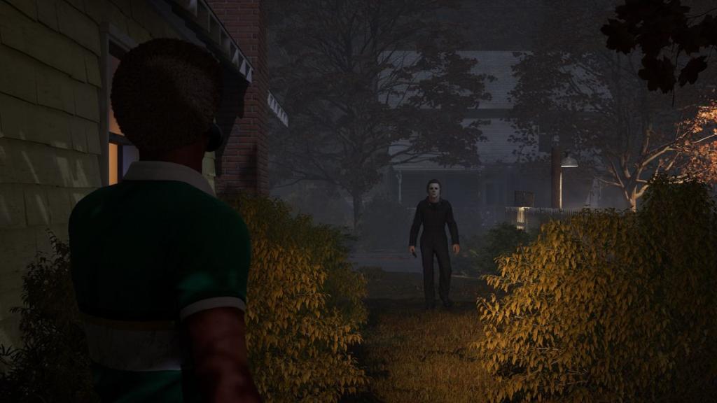 Michael Myers approaching a victim in Halloween