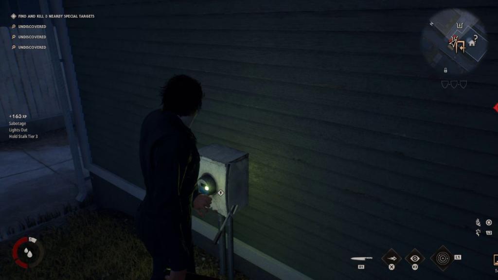 Michael shutting power in Halloween