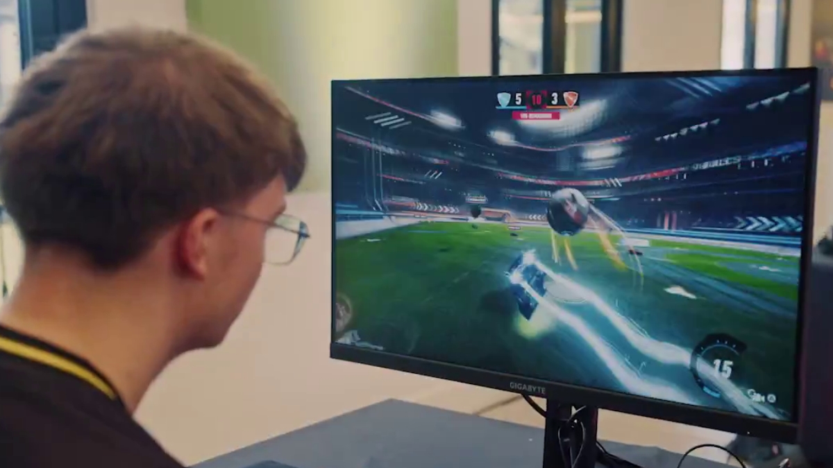 Rocket League pro dashing in new RL