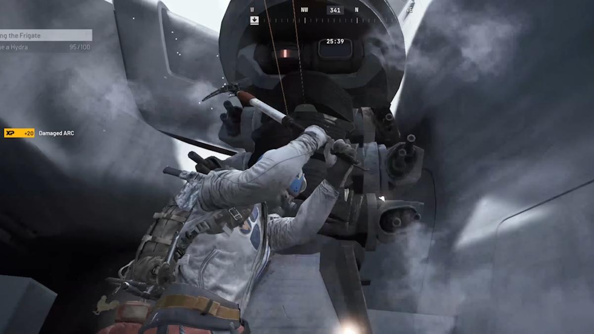Attacking Hydra with Raider Tool in Arc Raiders